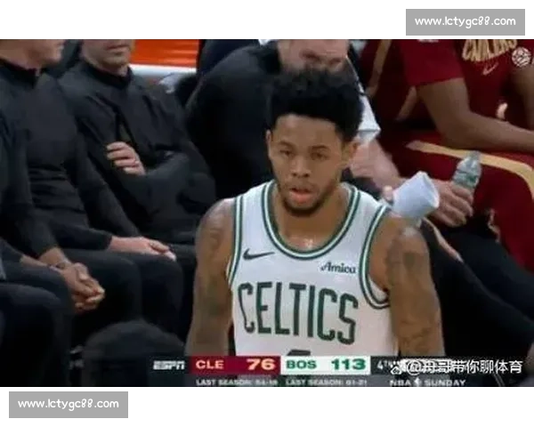 西蒙斯:替补从纠结到自在,9 中 6 三分打出身价 西蒙斯:替补从纠结到自在,9 中 6 三分打出身价